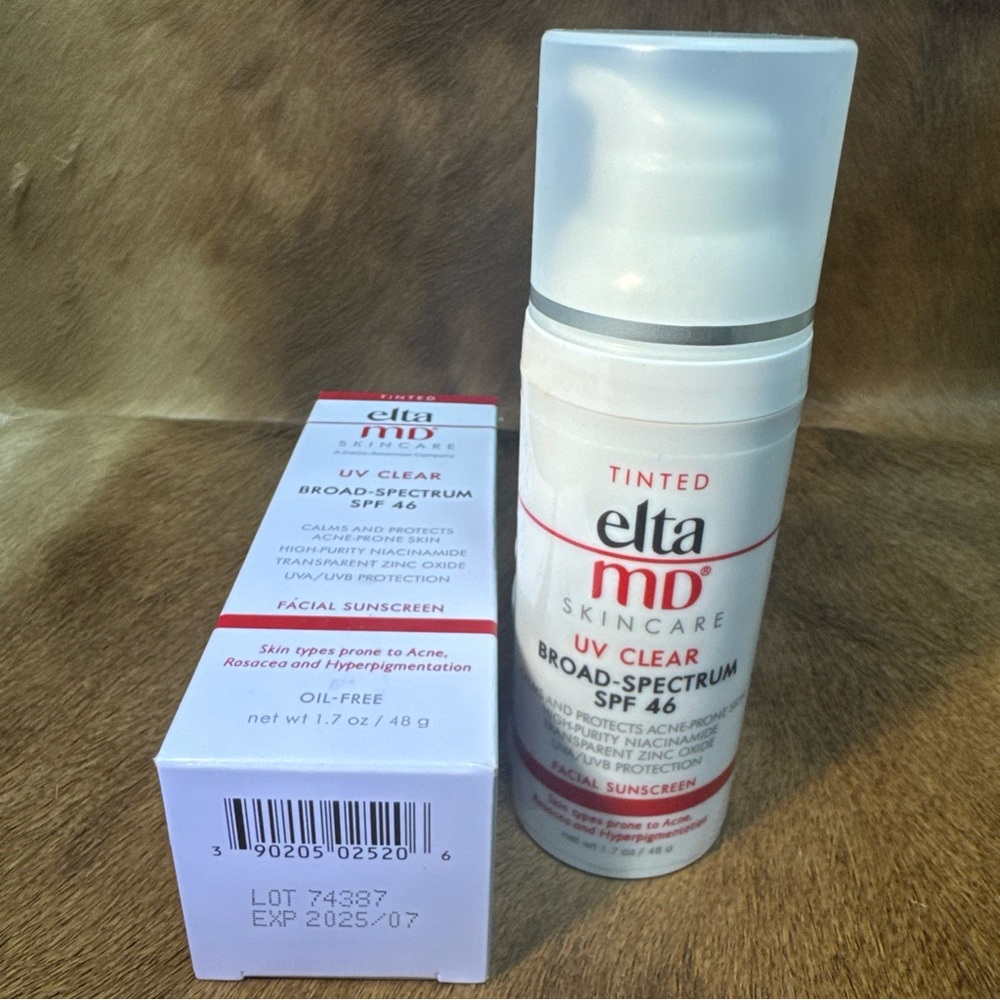 Elta MD UV Clear TINTED Broad-Spectrum Facial Sunscreen SPF 46 1.7 Oz New - Picture 3 of 16